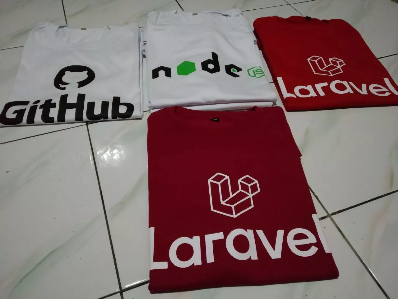 Kaos Laravel, Node.js, GitHub